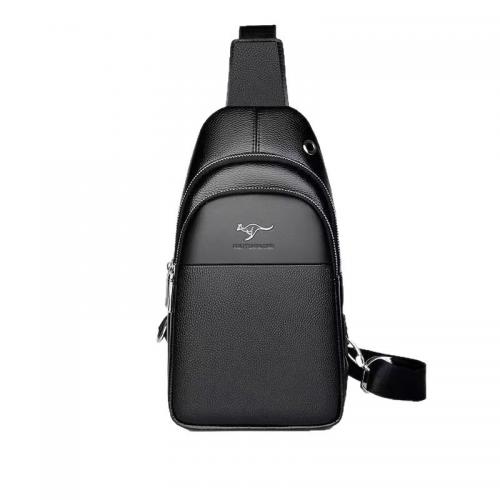 男士斜挎包胸前包挂包大容量商务休闲多功能骑手斜挎包箱包皮具